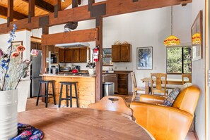 Dining - Peaceful Tahoe Cabin in Carnelian Bay (Carnelian Bay)