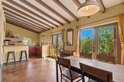 Private Hilltop Getaway by Navigate Stays