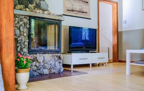Fireplace - Amazing home in Bjärtrå with sauna (Bjärtrå)
