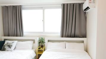 2 bedrooms, iron/ironing board, WiFi