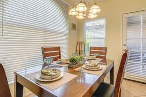 Apartment (2 Bedrooms) | Interior - Pool & Tennis Access! Condo in Central Scottsdale (Scottsdale)