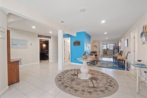 منزل (1 Bedroom) | المنشأة من الداخل