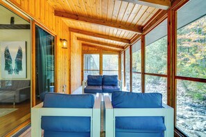 House (4 Bedrooms) | Interior - Luxe 5,000 Sq Ft Retreat: 5 Mi to Stratton Resort (Jamaica)