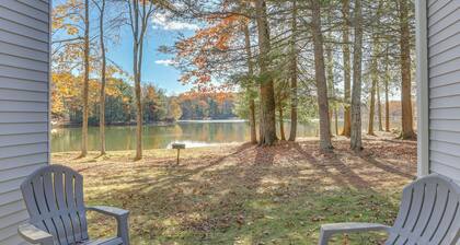 Steps to Lake Tanglwood: Tranquil Wooded Retreat