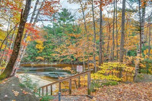 Apartment (3 Bedrooms) | Interior - Ski, Hike & Unwind! Riverfront Getaway in Lincoln (Lincoln)