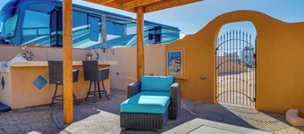 55-plus Desert Oasis in Benson w/ Mountain Views