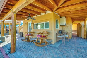 Cottage (1 Bedroom) | Interior - 55-plus Desert Oasis in Benson w/ Mountain Views (Benson)