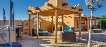 55-plus Desert Oasis in Benson w/ Mountain Views