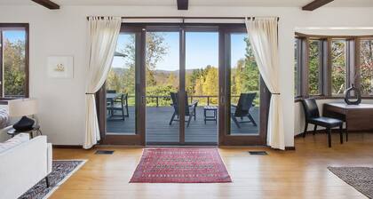 Expansive Mountainside Escape by Evergreen Home