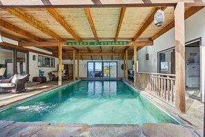 Sisäuima-allas, lämmitetty uima-allas