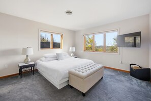 Desk, iron/ironing board, travel cot, free WiFi