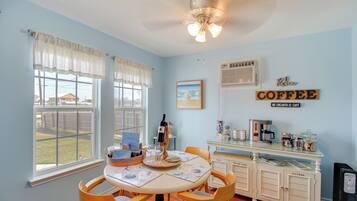 Rumah (2 Bedrooms) | Interior