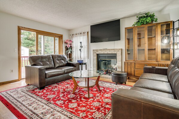 House (4 Bedrooms) | Front of property