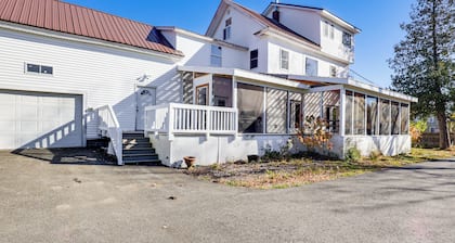 Hike, Ski & Explore: Patten Home w/ Pool Table!