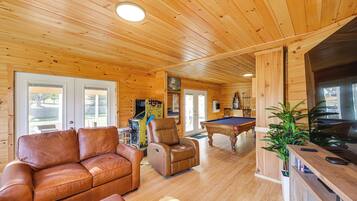 House (1 Bedroom) | Interior