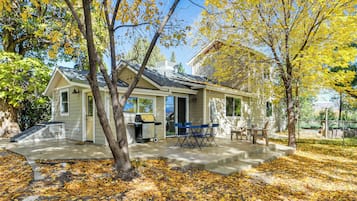 House (3 Bedrooms) | Front of property