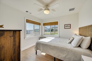 House (3 Bedrooms) | Interior - Modern, Spacious! Lake Buchanan Retreat w/ Hot Tub (Tow)
