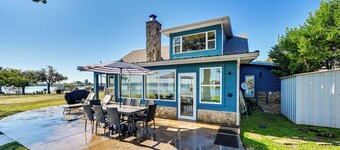 Modern, Spacious! Lake Buchanan Retreat w/ Hot Tub