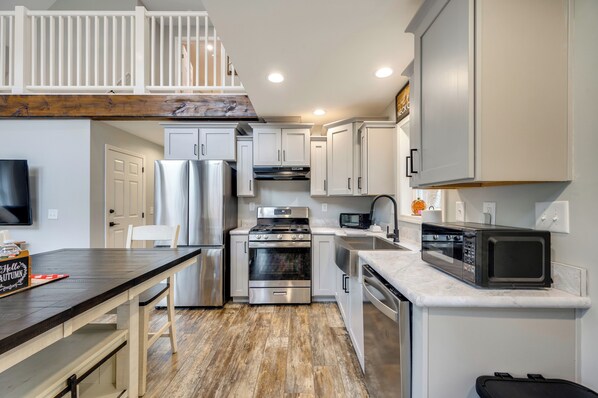 House (3 Bedrooms) | Interior