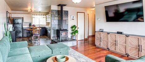 House (3 Bedrooms) | Front of property