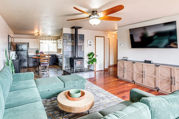 House (3 Bedrooms) | Front of property