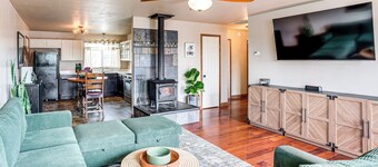 Hike & Golf: Farmington Home 1 Mi to Animas River!