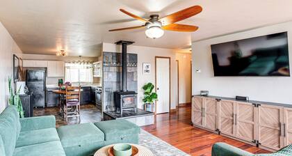 Hike & Golf: Farmington Home 1 Mi to Animas River!