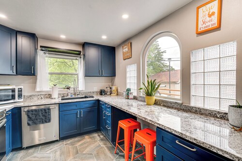 Easily Explore Fair Oaks Village! Unique Condo