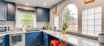 Easily Explore Fair Oaks Village! Unique Condo