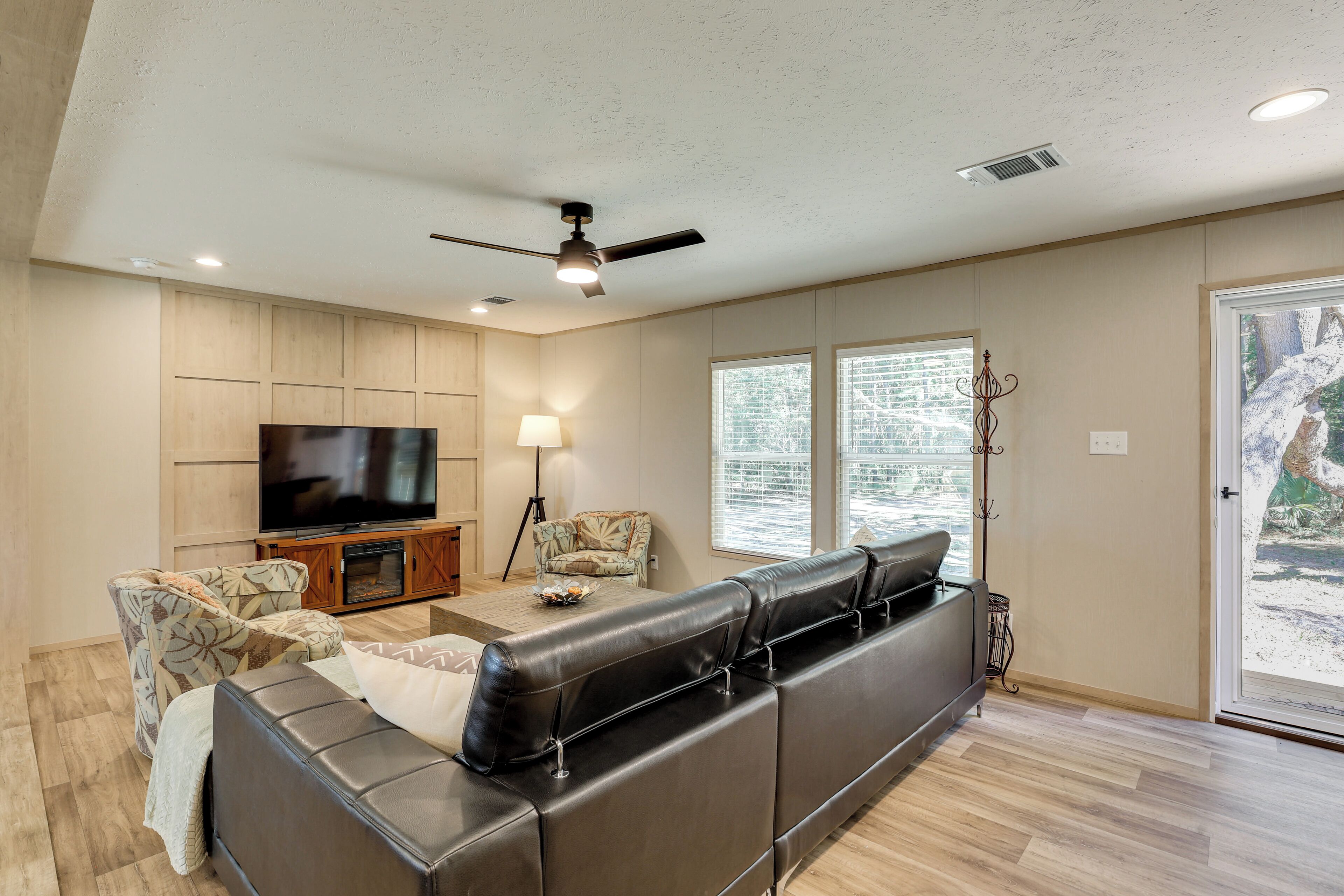 المنشأة من الداخل