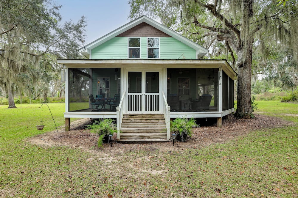 1/2 Mi to Sapelo River: Family Home w/ Large Yard - Wahoo Island, GA