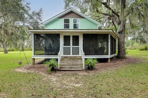 House (4 Bedrooms) | Interior - 1/2 Mi to Sapelo River: Family Home w/ Large Yard (Townsend)