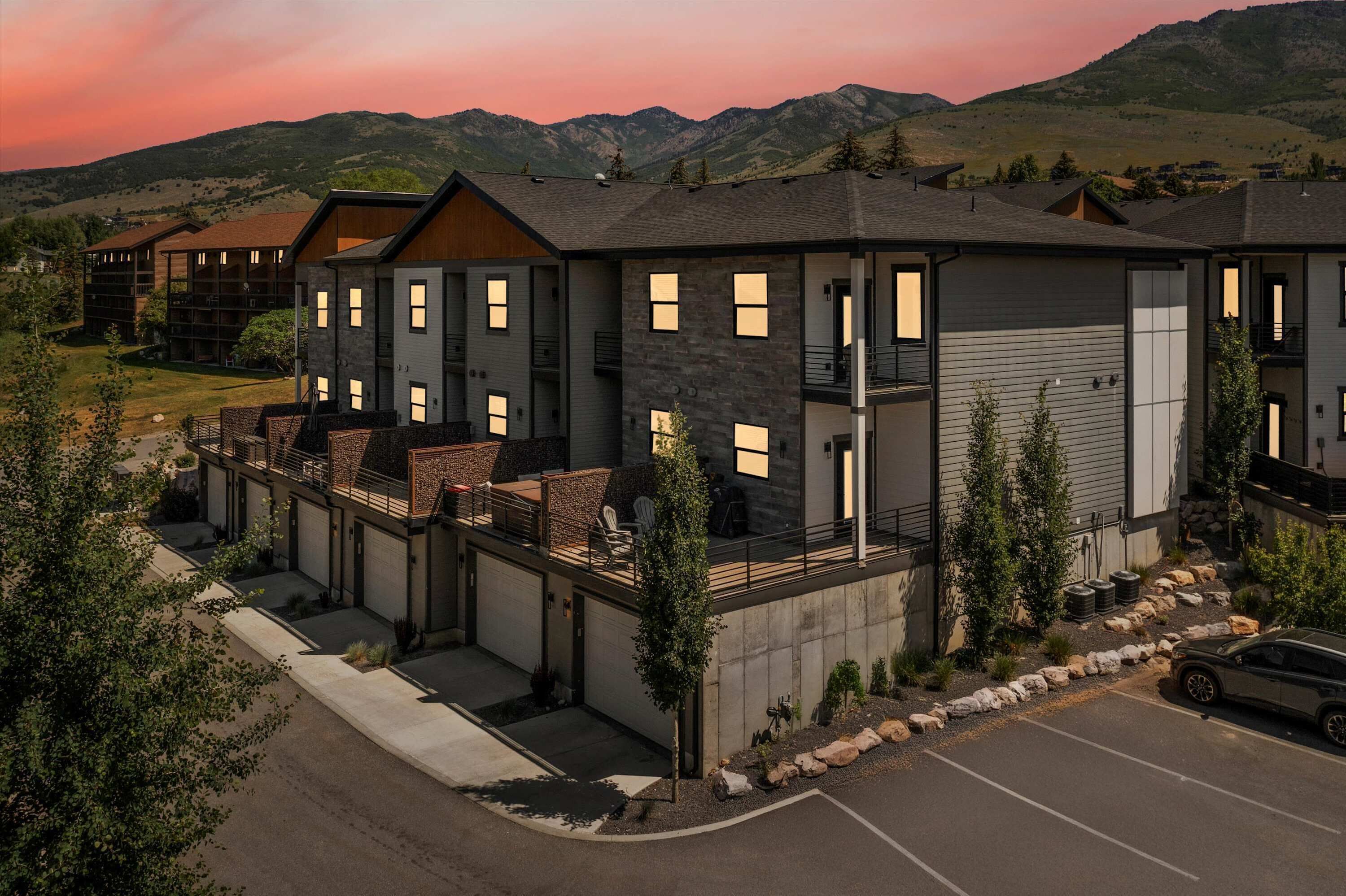 المنشأة من الخارج