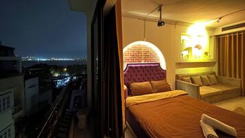 ๋๋ญ์ค ์คํ๋์ค, ๋ฐ์ฝ๋, ์๋ด ์ ๋ง | ํ
๋ผ์ค/ํํฐ์ค