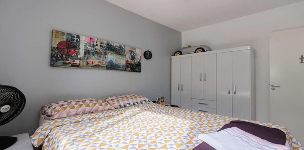2 chambres, bureau, fer et planche à repasser, Wi-Fi