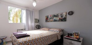 2 bedrooms, desk, iron/ironing board, WiFi - Apartamento no Rio com Piscina e Academia (Rio de Janeiro)