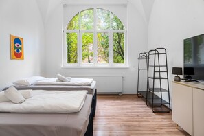 2 bedrooms, in-room safe, desk, iron/ironing board - EXQUIS Luxus 3-Room Maisonette I Stuttgart West Schwabstraße Train Station (Stuttgart)