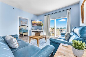 Smart TV - Canal View Condo | Walk to Beach | Pool & Hot Tub (Mexico Beach)