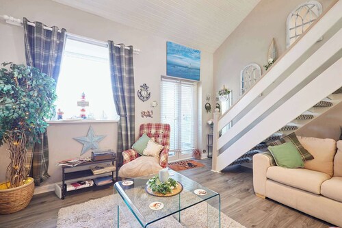 Host & Stay | The Cheeky Squirrel