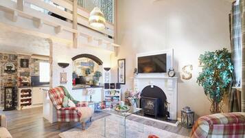 TV, fireplace, offices