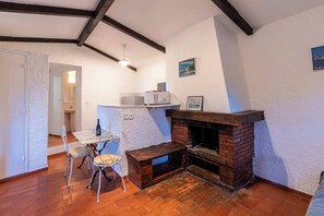Interior - Villa "Pinarello" 35m²-2/4 pers, Rondinara, Bonifacio (Bonifacio,)
