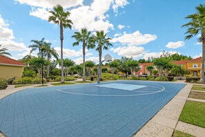 3 عدّة غرف نوم وخدمة الإنترنت