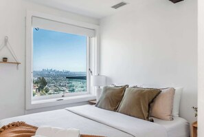 4 Schlafzimmer, Bügeleisen/Bügelbrett, WLAN, Bettwäsche