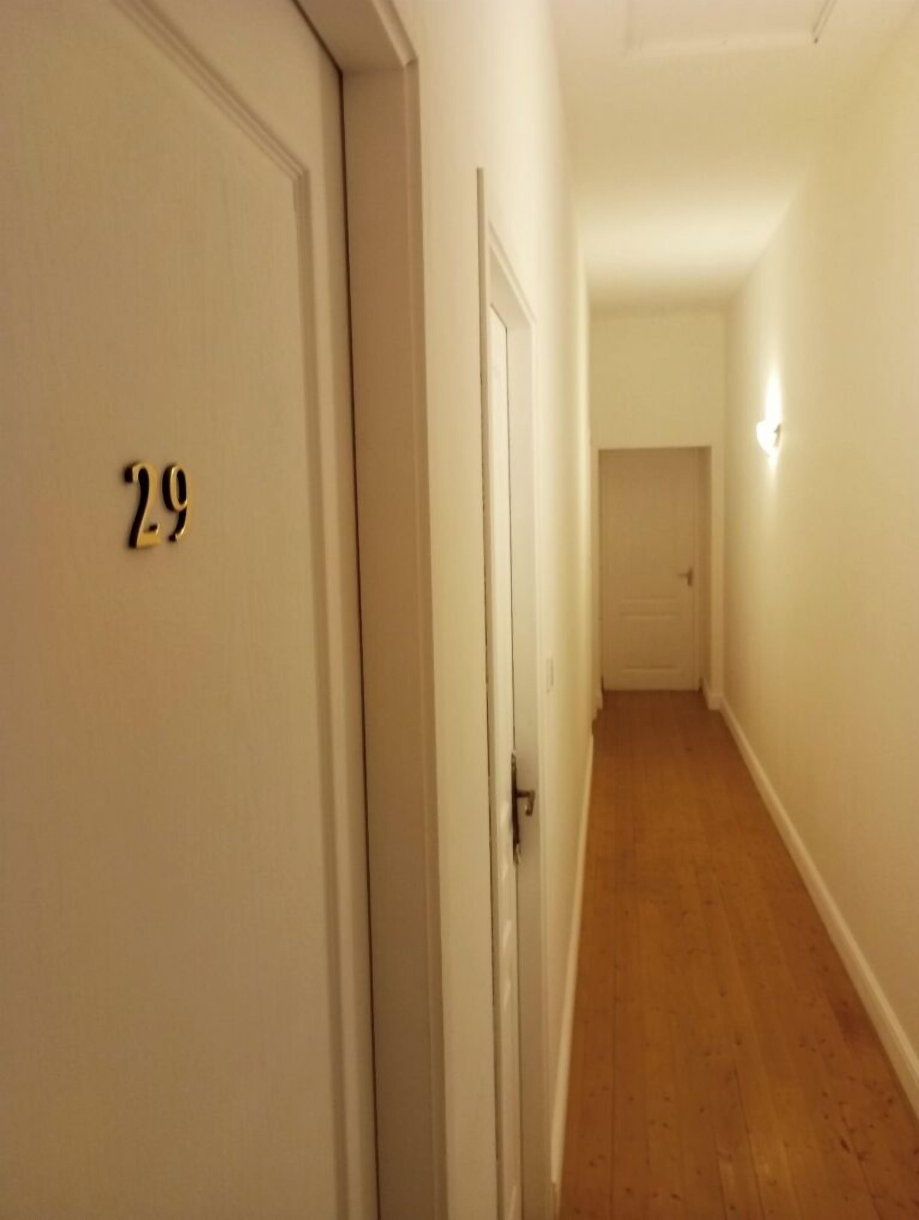 Handrails in hallways