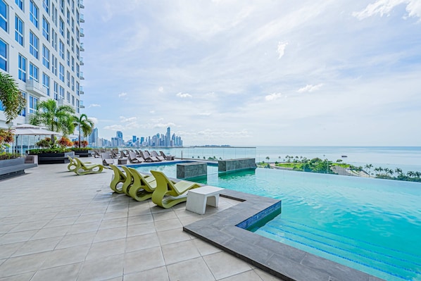 1 habitación y acceso a internet