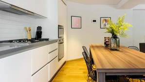 Uklassifisert bilde, 3 av 20, knapp