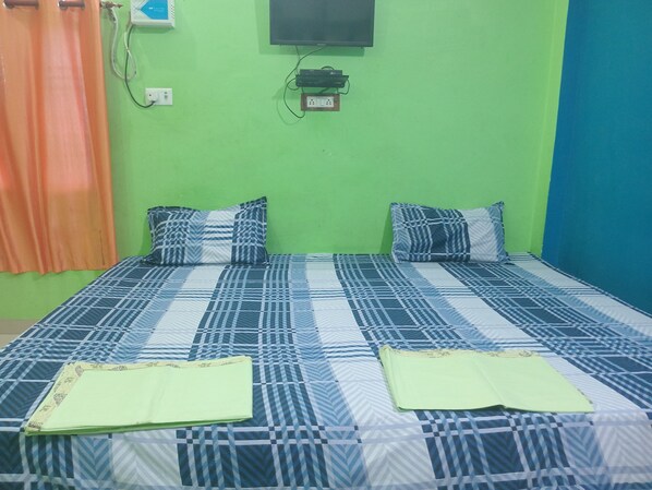 In-room safe, blackout drapes, iron/ironing board, free WiFi