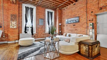 Apartemen, 1 kamar tidur | Area keluarga | Smart TV dan layanan streaming