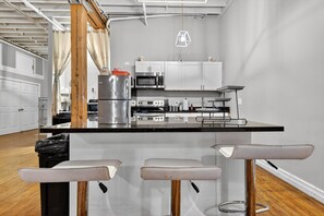 Apartment, 1 Bedroom | Private kitchen | Fridge, oven, coffee/tea maker