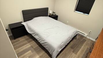 4 slaapkamers, een strijkplank/strijkijzer, wifi, beddengoed